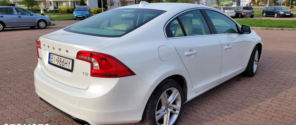 Volvo S60 cena 49900 przebieg: 146000, rok produkcji 2013 z Białystok małe 667